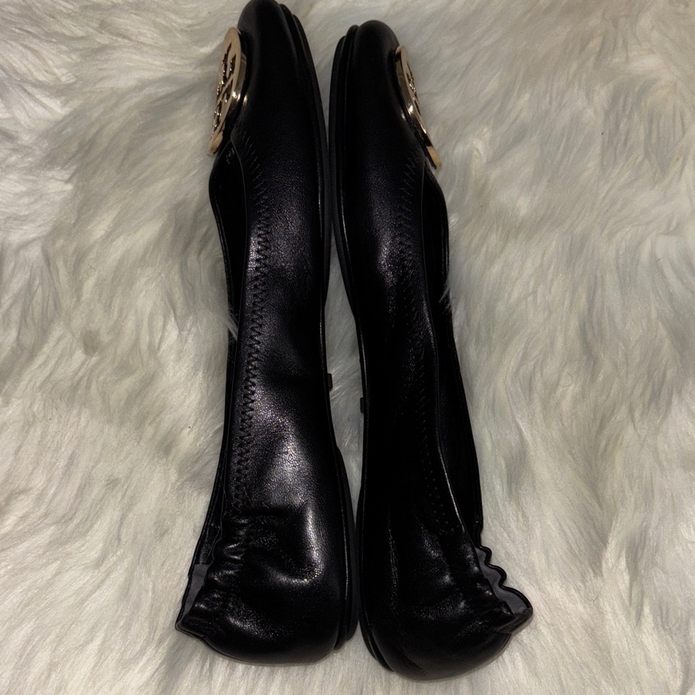 Tory Burch Black Leather Logo Disc Ballet Flats - Picture 9 of 9